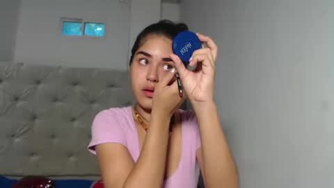 Snapshot of melody_phillips2 chatting on 10.02.25 melody phillips online show from 10.02.25