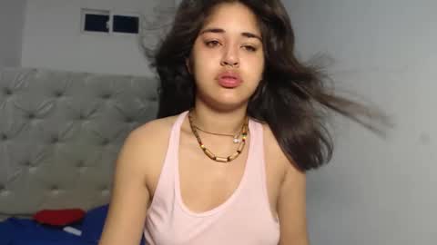 Snapshot of melody_phillips2 chatting on 10.10.25 melody phillips online show from 10.10.25