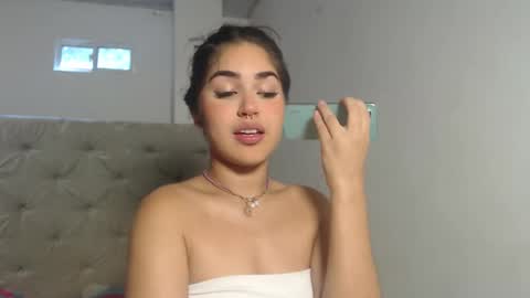 Snapshot of melody_phillips2 chatting on 10.24.25 melody phillips online show from 10.24.25