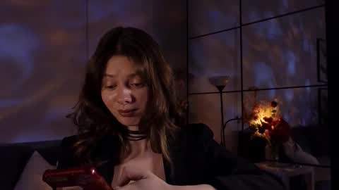 Snapshot of melodykey_x chatting on 12.04.25 melody online show from 12.04.25