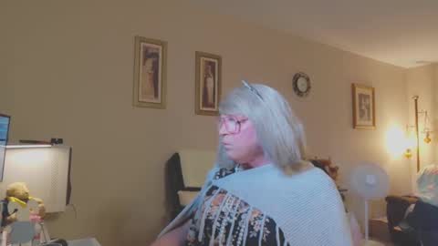 Melody online show from 09.22.25