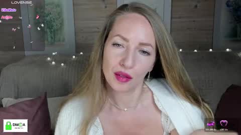 Snapshot of melodyys chatting on 11.18.25 Melody My schedule this week Wednesday Thursday Sunday online show from 11.18.25