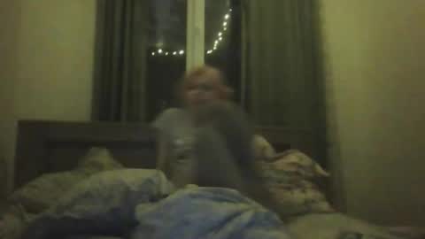 Snapshot of melted_l chatting on 10.01.25 krinzhulya online show from 10.01.25