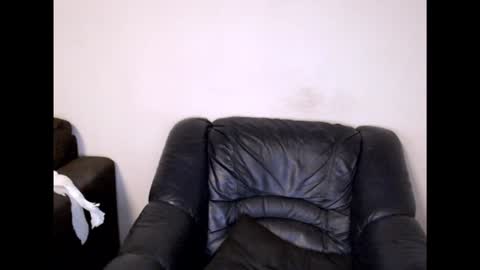 Snapshot of memyself8 chatting on 01.04.25 memyself8 online show from 01.04.25