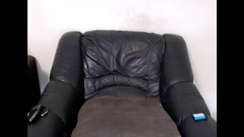 Snapshot of memyself8 chatting on 09.19.25 memyself8 online show from 09.19.25