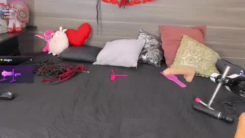  CRISTAL  online show from 04.17.26