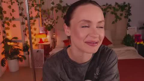 Heeyyooo Im Nans Subscribe to me I will be glad online show from 07.10.26
