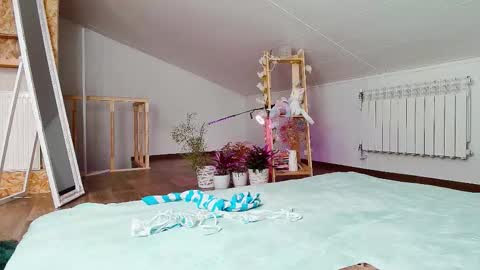 Snapshot of meowroslava chatting on 11.19.25 meowroslava online show from 11.19.25