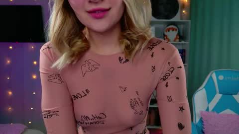 Snapshot of mercedes_robins chatting on 01.19.26 Molly online show from 01.19.26