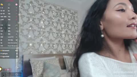 Snapshot of mercedesss_8 chatting on 12.11.24 Next show on 03 Dec online show from 12.11.24