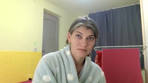 Miss Helena online show from 11.15.25