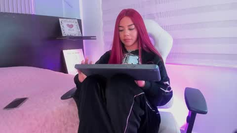 meredith_spencer online show from 02.25.25