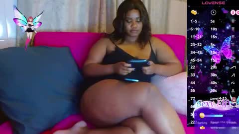 Snapshot of mereleona chatting on 02.17.26 Mereleona online show from 02.17.26