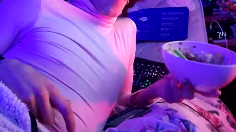 Snapshot of merelyalover chatting on 02.11.25 gurlnips online show from 02.11.25