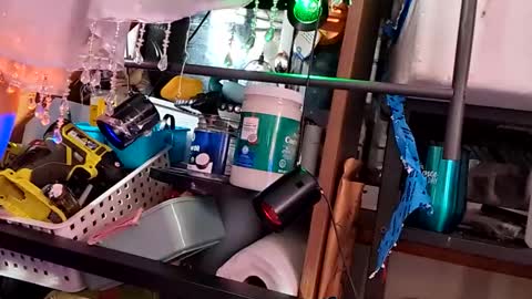 gurlnips online show from 11.26.25