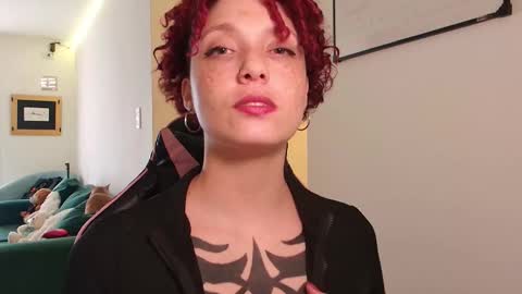 Miss Freckles online show from 09.09.25