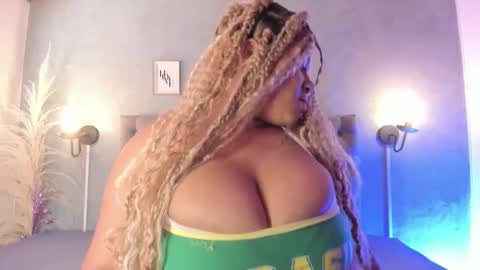 meridalane online show from 11.25.25