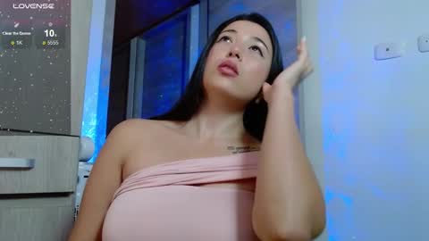 Snapshot of meridastonex chatting on 01.31.25 Merida online show from 01.31.25