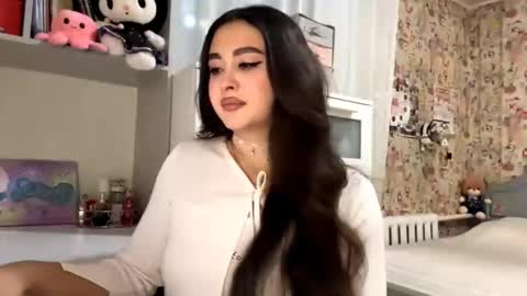 Enni online show from 11.14.25