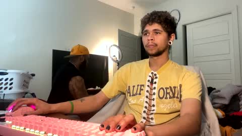 Snapshot of merlinharriss chatting on 02.17.25 Merlinz Magic online show from 02.17.25