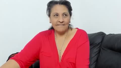 Snapshot of merlyna_goldens chatting on 02.06.26 My next birthday is December 11th. online show from 02.06.26