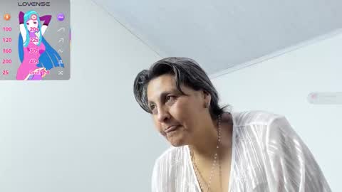 Snapshot of merlyna_goldens chatting on 02.14.26 My next birthday is December 11th. online show from 02.14.26