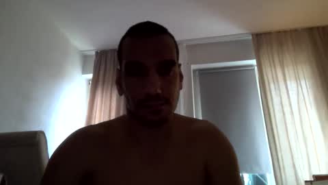 Snapshot of meroll3 chatting on 12.18.25 meroll3 online show from 12.18.25