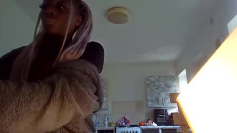 Snapshot of mertonalexis chatting on 03.24.26 Alexismerton online show from 03.24.26