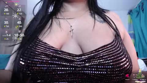Snapshot of merylintiwg01 chatting on 12.16.24 M online show from 12.16.24