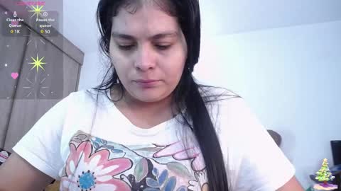 Snapshot of merylintiwg01 chatting on 12.30.24 M online show from 12.30.24
