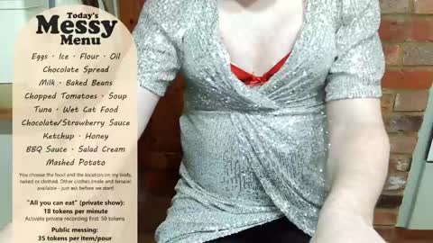 Snapshot of messyxdresser chatting on 03.11.26 messyxdresser online show from 03.11.26