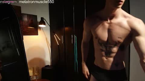 Snapshot of metatron_muscle chatting on 05.01.26 Dany online show from 05.01.26