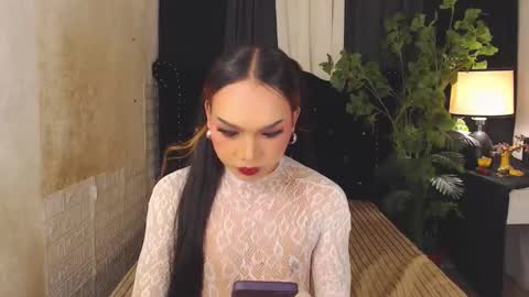 Snapshot of metawinathan chatting on 11.13.25 myka online show from 11.13.25