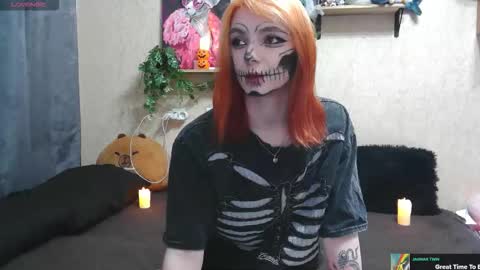 Mavis online show from 10.31.25