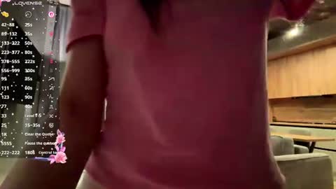 Snapshot of mewpuff chatting on 06.15.26 mewpuff online show from 06.15.26