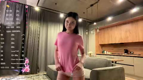 Snapshot of mewpuff chatting on 07.02.26 mewpuff online show from 07.02.26
