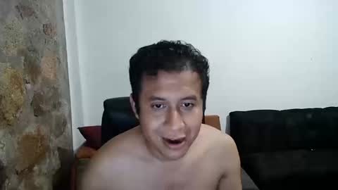 Snapshot of mexatre chatting on 10.17.25 mexatre online show from 10.17.25