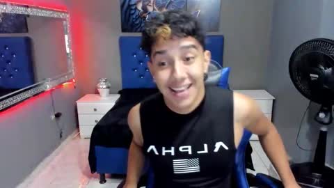 mexwilliams online show from 12.04.25