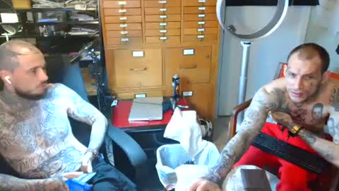 Mgk online show from 10.10.25