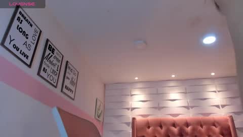 Snapshot of mhellissaw chatting on 12.28.24 melissa online show from 12.28.24