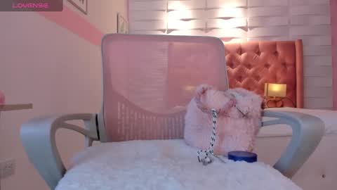 Snapshot of mhellissaw chatting on 03.09.25 melissa online show from 03.09.25