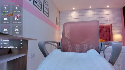 Snapshot of mhellissaw chatting on 11.10.25 melissa online show from 11.10.25