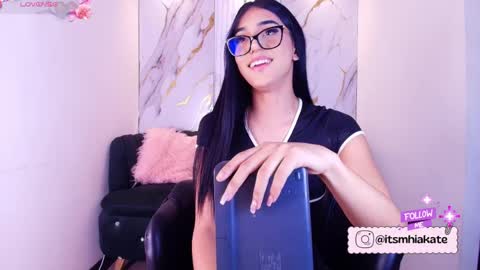Mhia Kate online show from 05.14.26