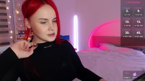 Snapshot of mi_cherry chatting on 01.24.25 Alice online show from 01.24.25