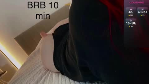 Snapshot of mi_cherry chatting on 02.21.25 Alice online show from 02.21.25