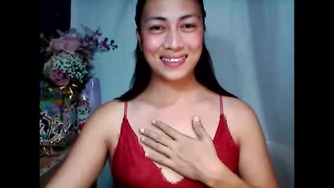 Snapshot of mia0113 chatting on 12.01.25 Mia online show from 12.01.25