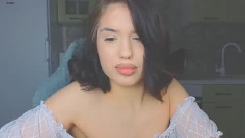 Snapshot of mia___lunaa chatting on 02.23.25 Mia online show from 02.23.25