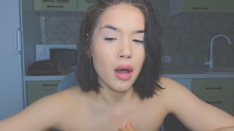 Snapshot of mia___lunaa chatting on 02.25.25 Mia online show from 02.25.25