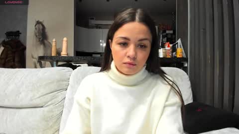 Snapshot of mia___mur chatting on 01.15.25 Mia online show from 01.15.25