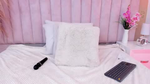 mia__bailey_ online show from 07.15.26